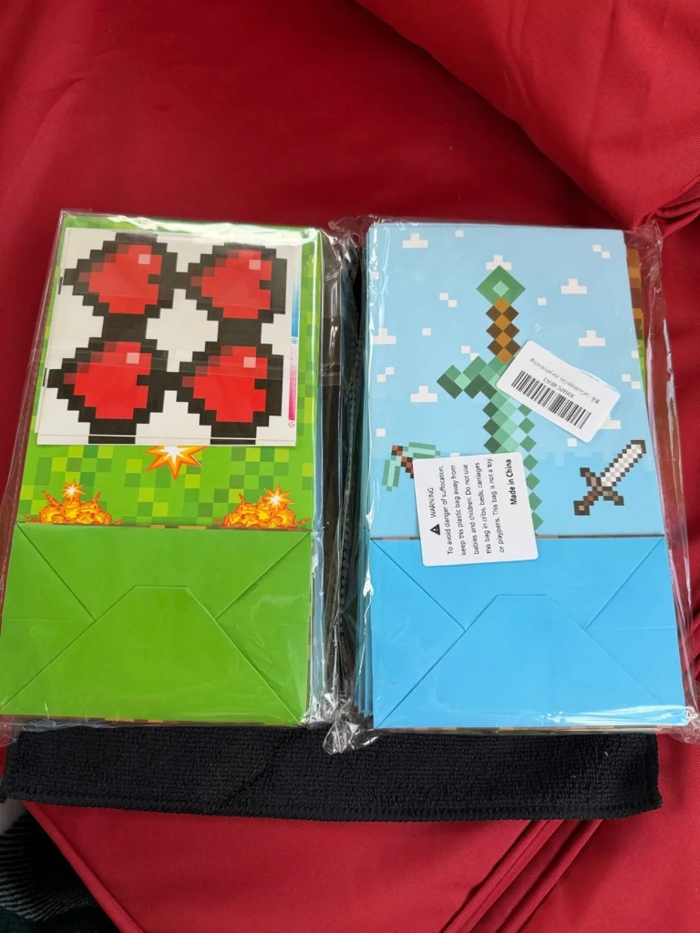 32 count Pixel Game-Themed Birthday Gift Bags with Heart Stickers - Blue & Green